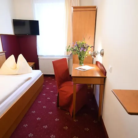 Hotel Payerbacherhof 3*